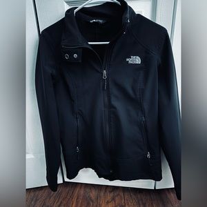 Women’s Lightweight The North Face jacket